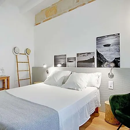 Mon Hotel *